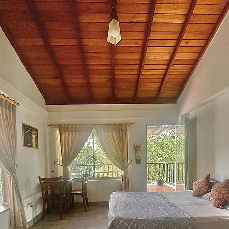E-Stay Hanthana Kandy Exteriér fotografie
